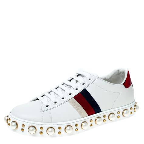 Gucci white low top sneakers